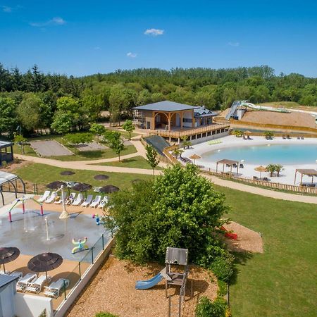 Camping Aubigny-Les Clouzeaux Aubigny  外观 照片
