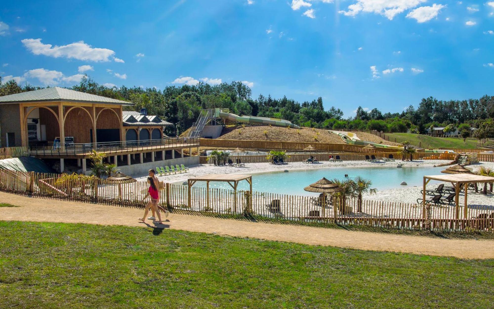 Camping Aubigny-Les Clouzeaux Aubigny  外观 照片